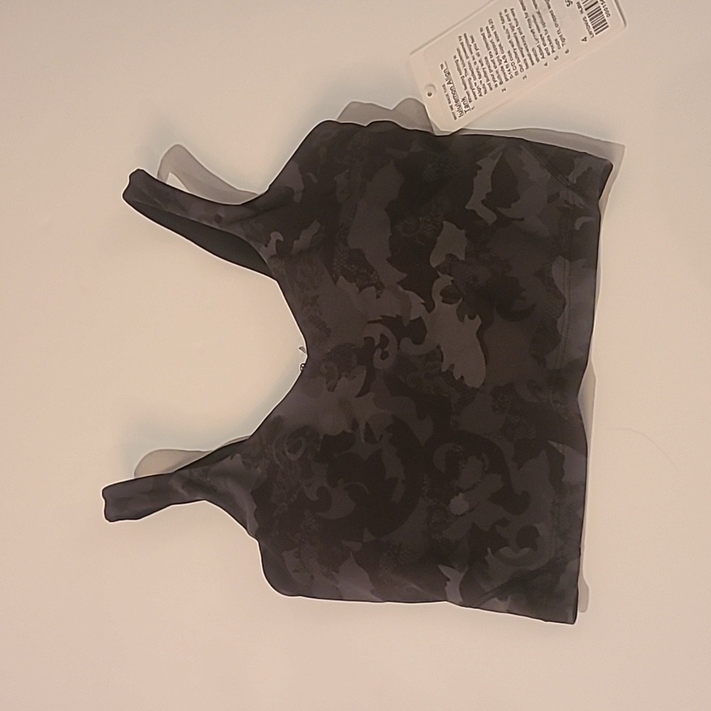 #235 NWT Lululemon Align Bra size 4 t1194